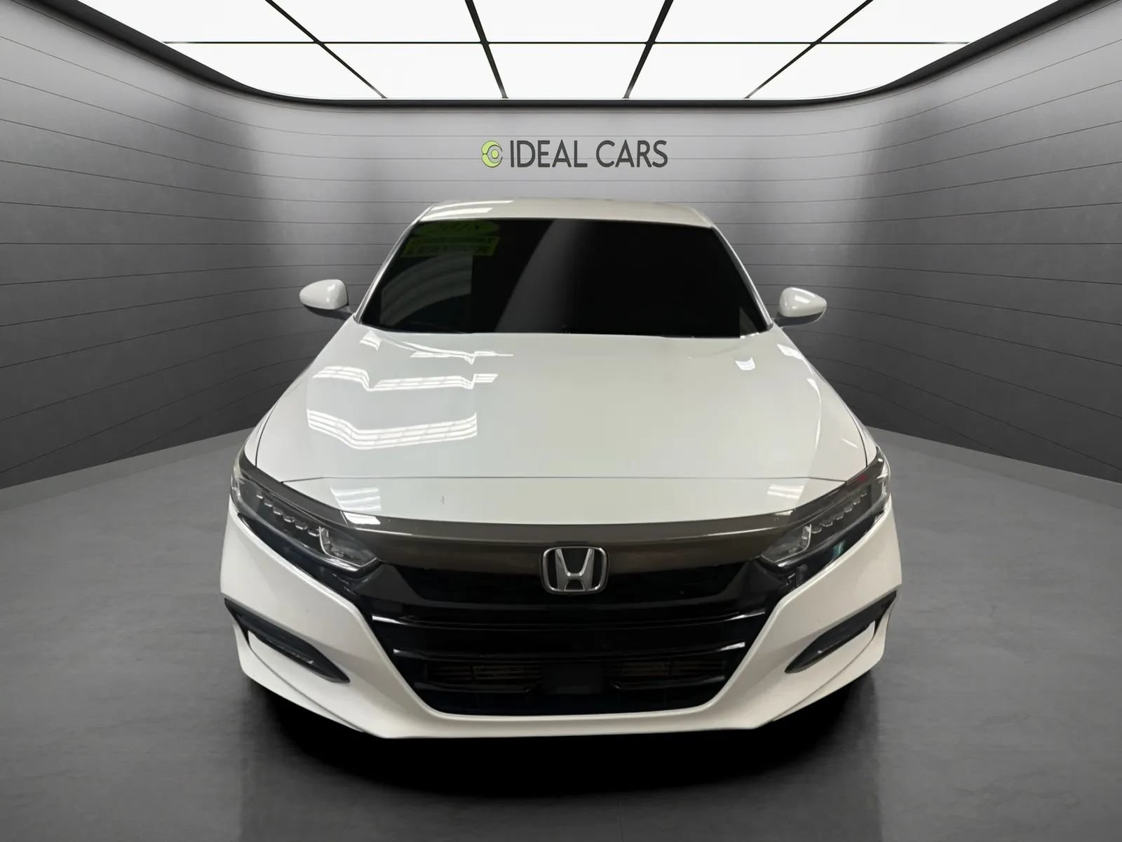 Used 2018 Honda Accord Sport image 2