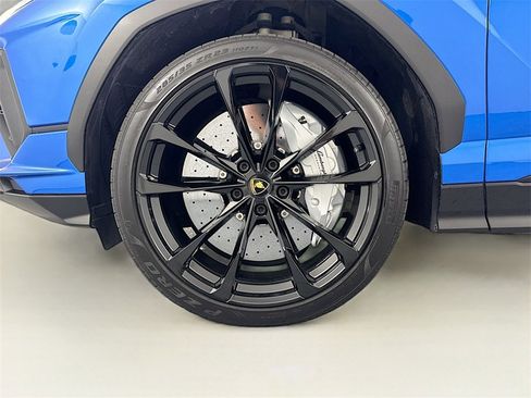 Used 2024 Lamborghini Urus S image 33