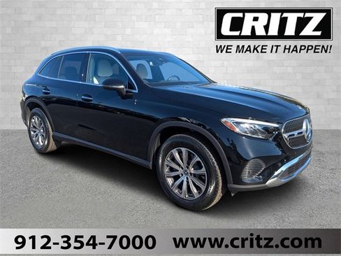 Used 2025 Mercedes-Benz GLC 300 image 1