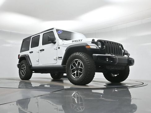 Used 2021 Jeep Wrangler Unlimited Sport AWD/4WD image 44