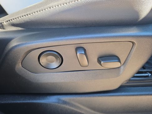 Used 2023 Chevrolet Tahoe Z71 image 33