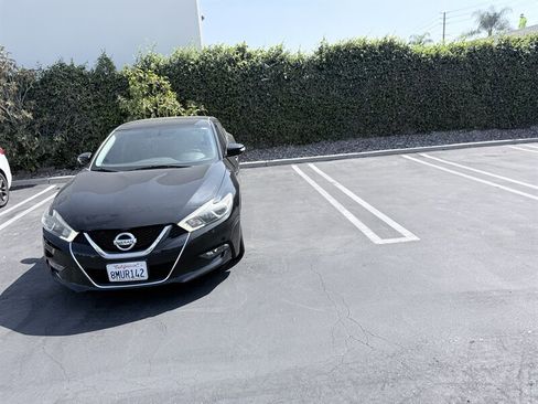 Used 2018 Nissan Maxima SR image 8