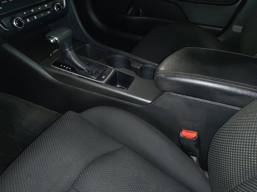 Used 2020 Kia Optima LX FWD image 26