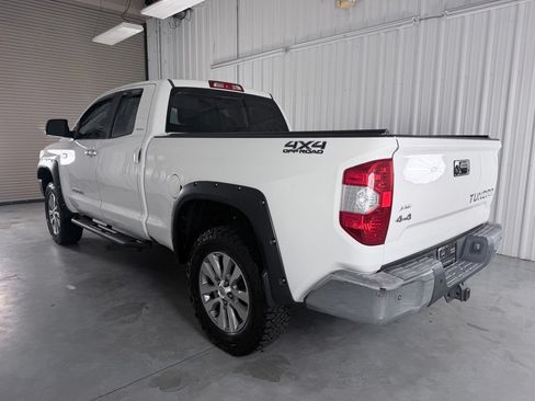 Used 2017 Toyota Tundra Limited w/ Limited Premium Package AWD/4WD image 6
