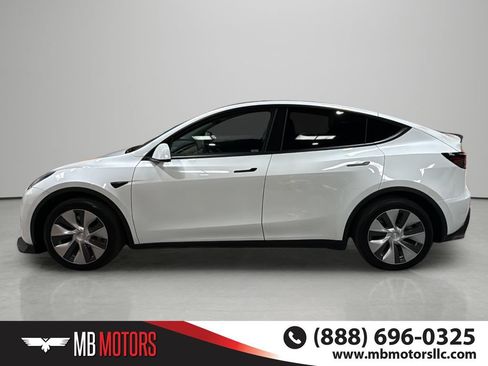 Used 2021 Tesla Model Y Long Range AWD/4WD image 2