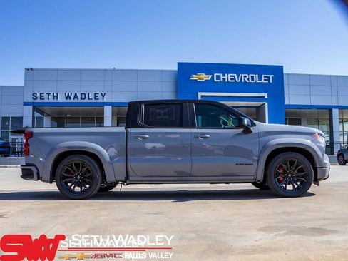 Used 2025 Chevrolet Silverado 1500 RST AWD/4WD image 13