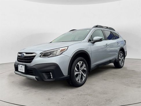 Used 2022 Subaru Outback Limited image 2