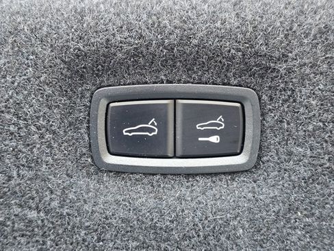 Used 2020 Porsche Taycan Turbo image 82