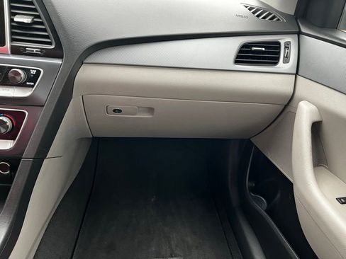 Used 2018 Hyundai Sonata SE image 17