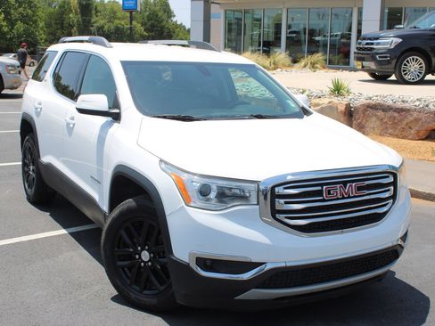 Used 2019 GMC Acadia SLT w/ LPO, Cargo Package AWD/4WD image 2