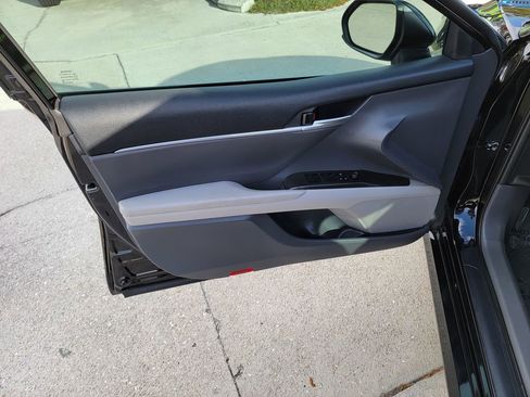 Used 2024 Toyota Camry LE image 10