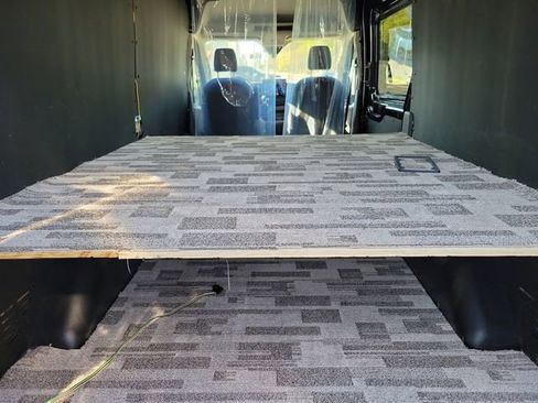 Used 2024 Ford Transit 250 148 Medium Roof w/ Load Area Protection Package image 9