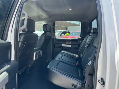 Used 2019 Ford F150 Lariat w/ Equipment Group 502A Luxury AWD/4WD image 10