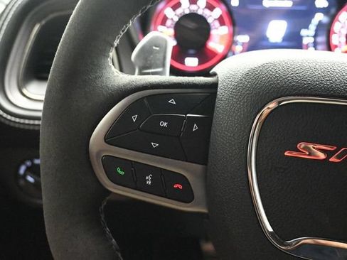 Used 2023 Dodge Challenger SRT Hellcat RWD image 9