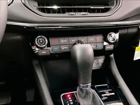 New 2026 Jeep Compass Latitude AWD/4WD image 7