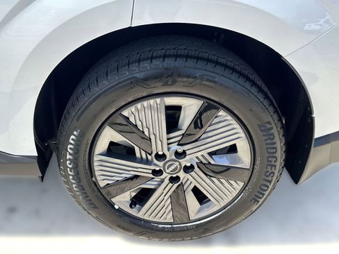 New 2025 Nissan Murano SL image 10