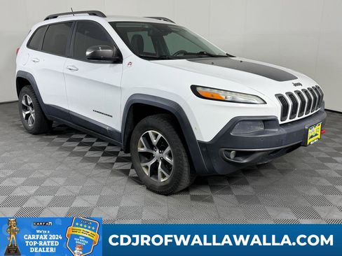 Used 2014 Jeep Cherokee Trailhawk w/ Technology Group AWD/4WD image 1