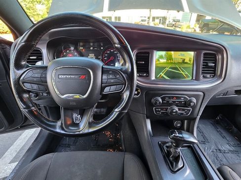 Used 2019 Dodge Charger R/T w/ Stars & Stripes Edition RWD image 33