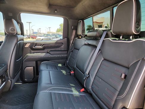Used 2024 GMC Sierra 1500 AT4X w/ AT4X AEV Edition AWD/4WD image 11
