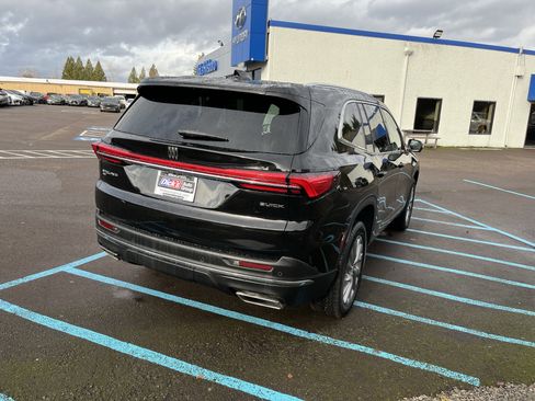 Used 2025 Buick Enclave Preferred image 5