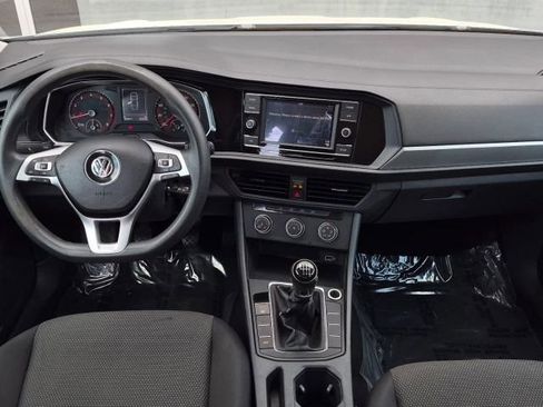 Used 2019 Volkswagen Jetta S w/ Driver Assistance Package image 17