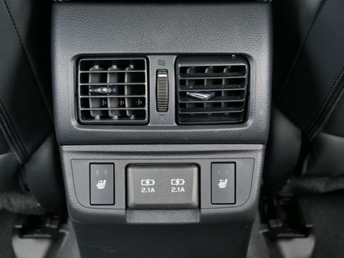 Used 2019 Subaru Legacy 2.5i Limited AWD/4WD image 12