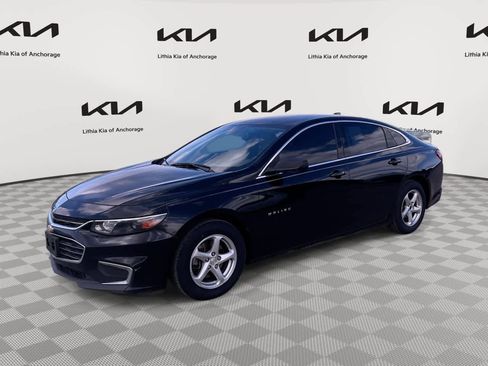 Used 2017 Chevrolet Malibu LS FWD image 1