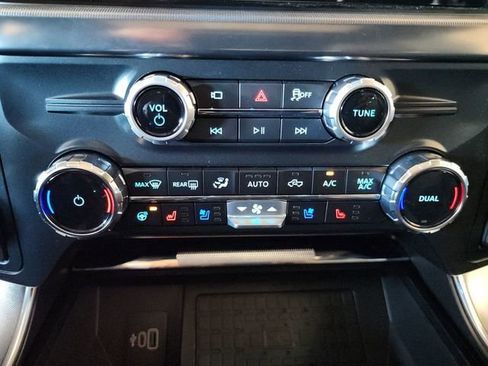 New 2025 Ford F150 Platinum w/ Equipment Group 702A High image 30