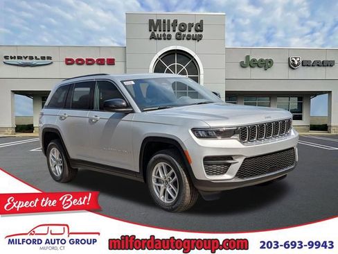 New 2026 Jeep Grand Cherokee Laredo AWD/4WD image 1