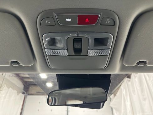 Used 2025 Kia Telluride S image 34