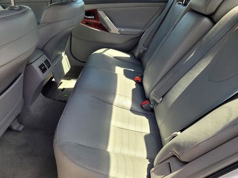Used 2011 Toyota Camry XLE w/ XLE Extra-Value Pkg #2 FWD image 13