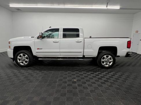 Used 2019 Chevrolet Silverado 2500 LTZ w/ Duramax Plus Package AWD/4WD image 2