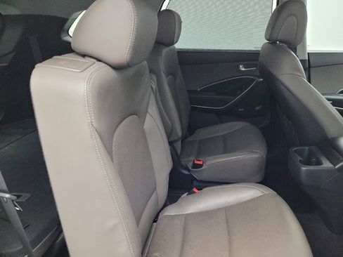 Used 2017 Hyundai Santa Fe Limited AWD/4WD image 19