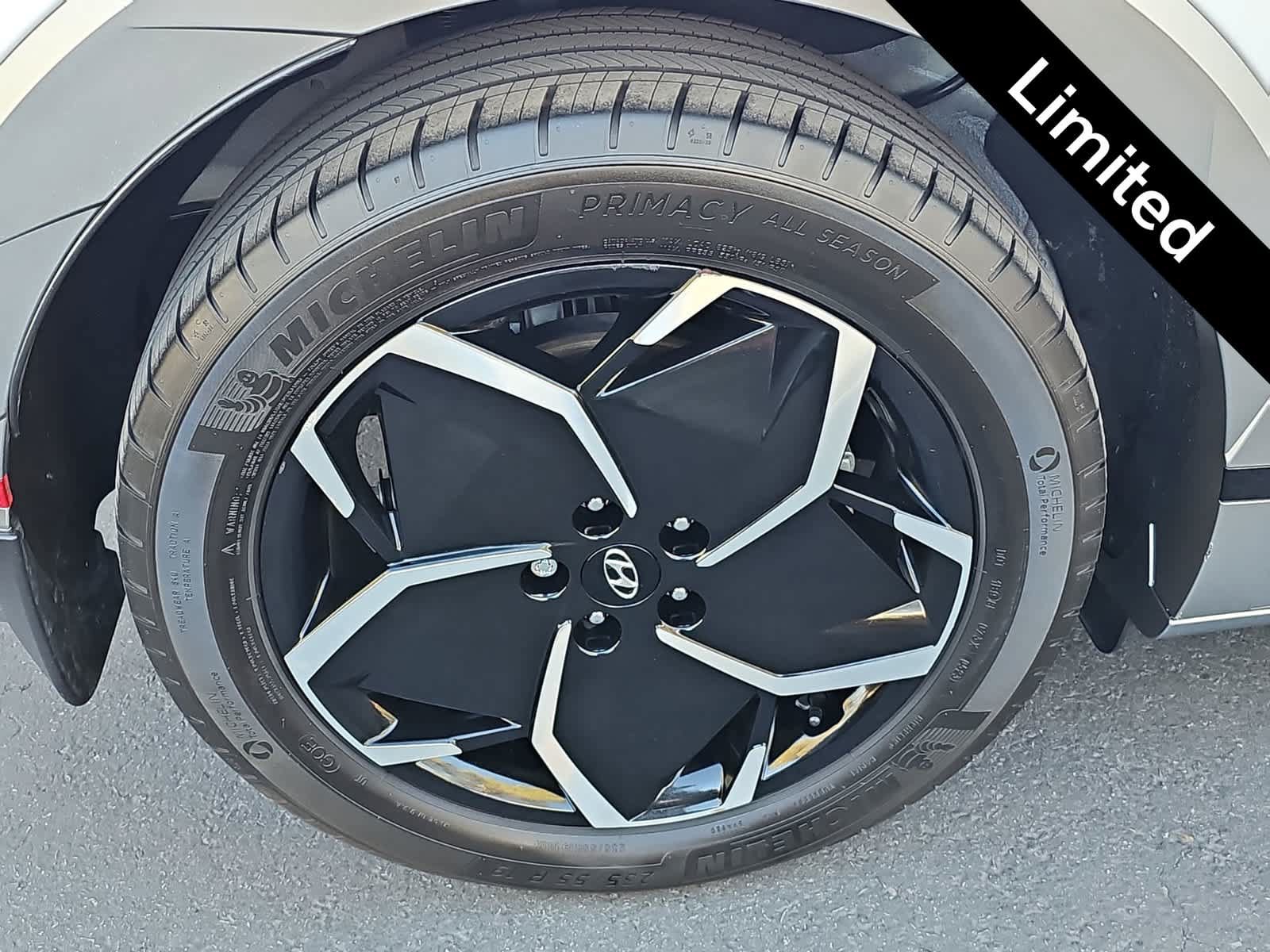 Certified 2024 Hyundai Ioniq 5 Limited RWD image 12