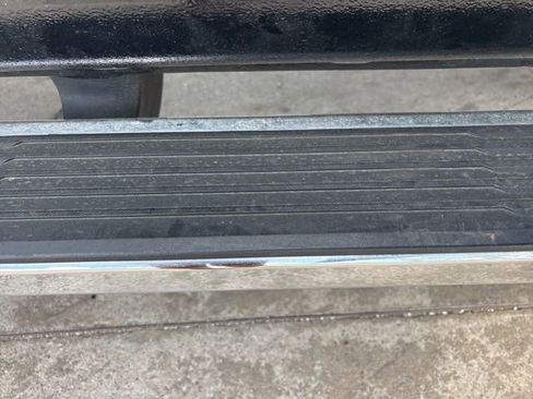 Used 2025 Chevrolet Silverado 3500 LT image 40