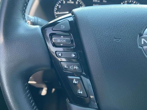 Used 2022 Nissan Armada SL w/ Midnight Edition Package image 21