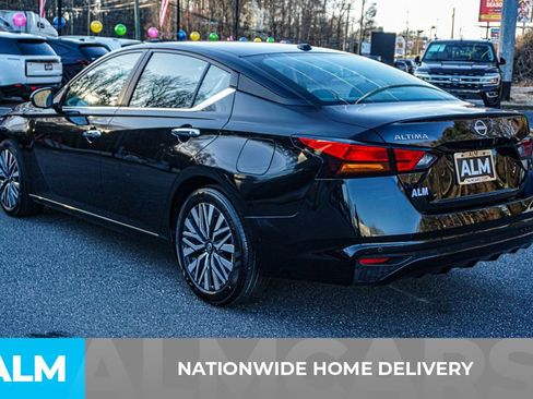 Used 2025 Nissan Altima 2.5 SV image 5
