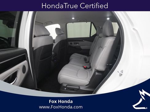 Certified 2025 Honda Pilot EX-L image 16