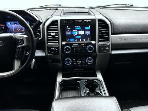 Used 2019 Ford F250 Lariat w/ Lariat Value Package AWD/4WD image 13