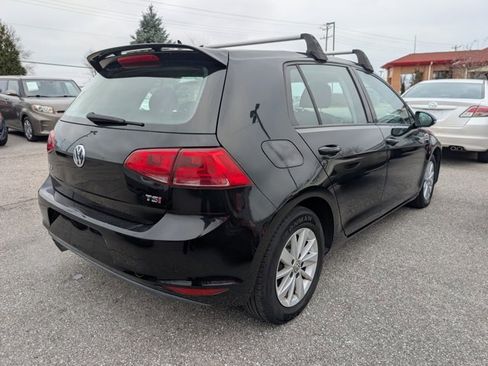 Used 2017 Volkswagen Golf S image 6