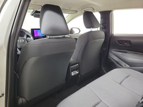 Used 2025 Toyota Corolla LE FWD image 11