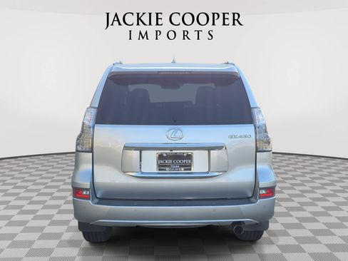 Used 2016 Lexus GX 460 w/ Premium Package AWD/4WD image 6