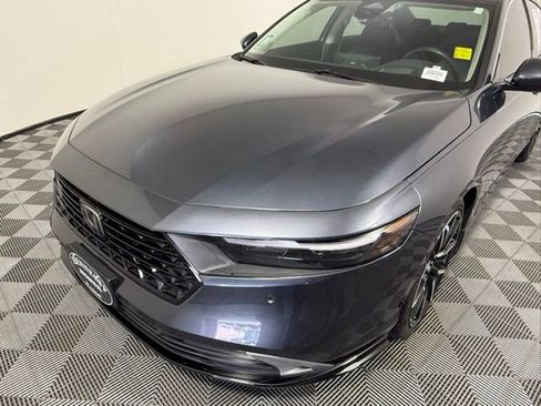 Used 2023 Honda Accord Touring image 10
