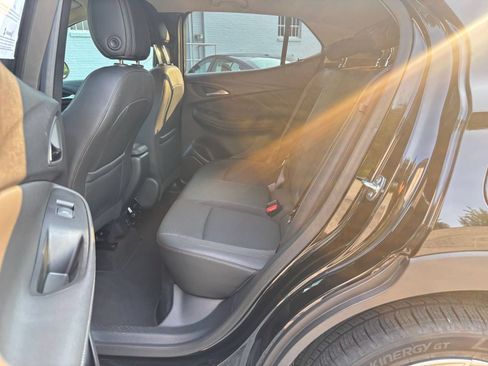 Used 2025 Buick Encore GX Preferred FWD image 21