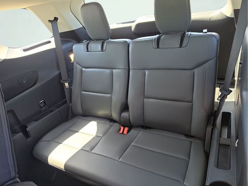 New 2026 Ford Explorer Active w/ Active Comfort Package AWD/4WD image 17