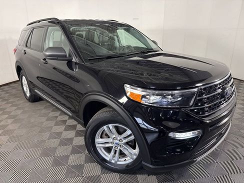Used 2023 Ford Explorer XLT w/ Equipment Group 202A image 2