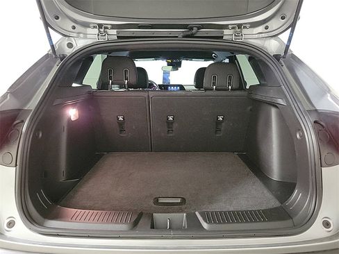 Certified 2024 Chevrolet Trax RS w/ Driver Confidence Package image 23