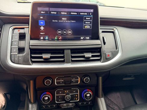 Used 2021 Chevrolet Tahoe High Country w/ Premium Package RWD image 22