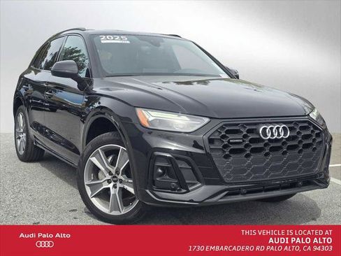 Certified 2025 Audi Q5 2.0T Premium image 1