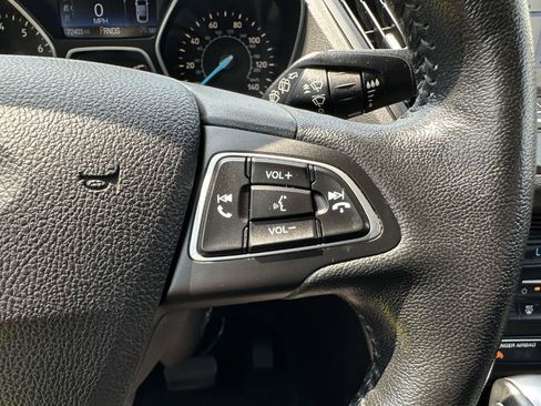 Used 2019 Ford Escape SEL AWD/4WD image 54